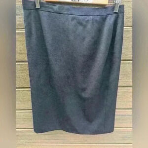 Escada Pencil Virgin Wool Black Skirt-size  42 (US size 8/10)excellent condition